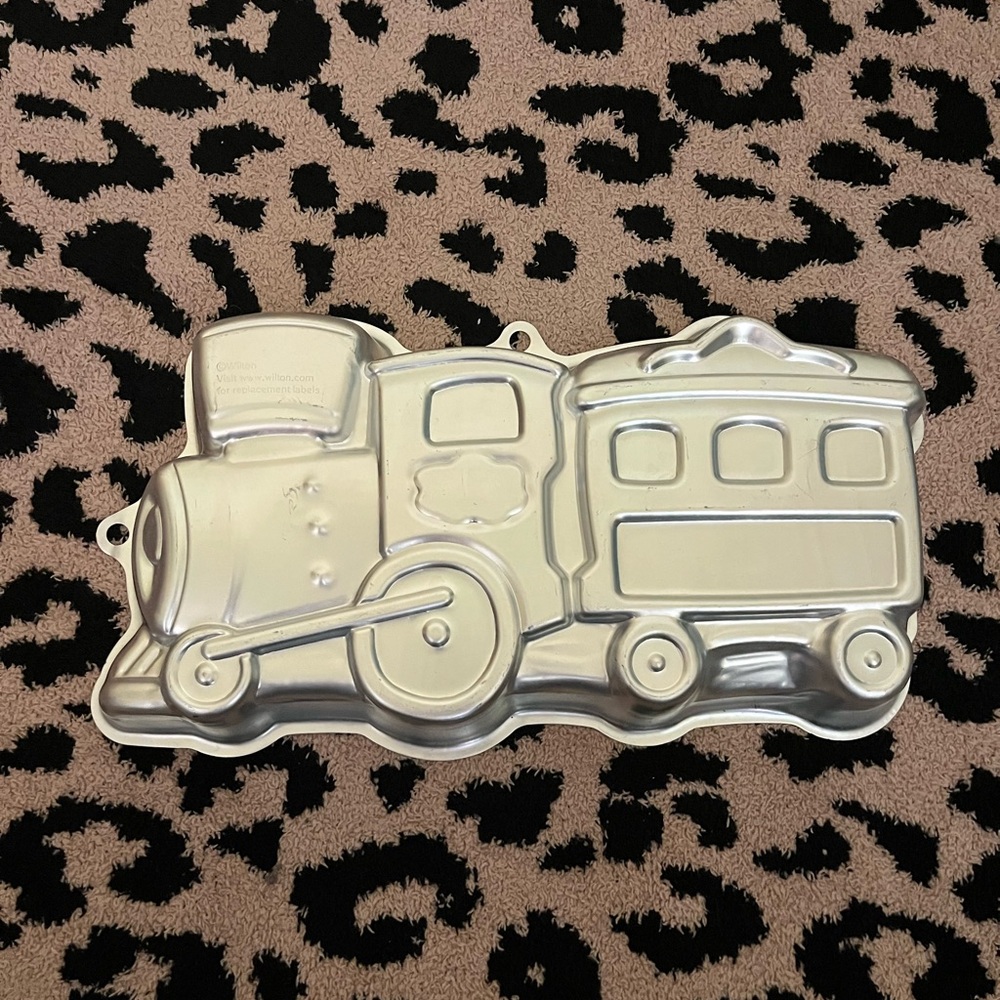 Wilton Train Cake Mold